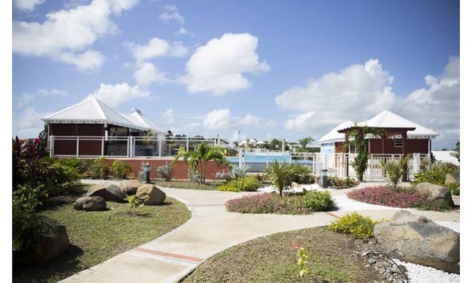 Saint-Francois Villa | Complexe La Palmeraie Dorée - sleeps 26 + shared pool