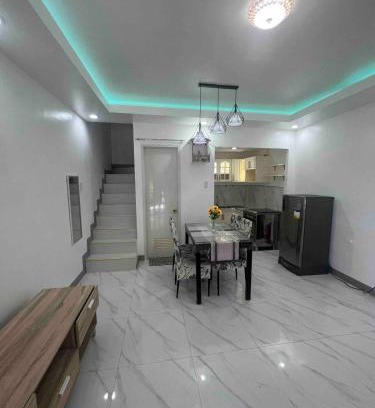 Compostela House | Compostela Two Story Richwood Townhome Breakfast Offered