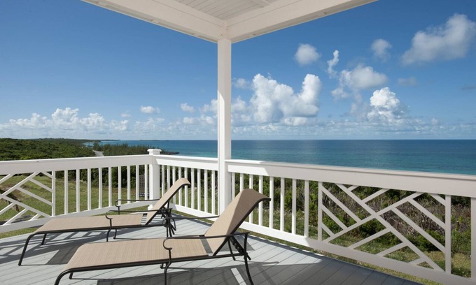 James Cistern Condo | Compound w/Beach, Pool, PICKLEBALL, Gym, Kayaks, Golf Carts, VIEWS!