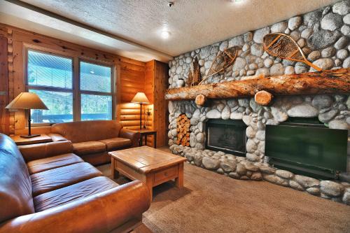 Deer Valley Apartment | COMSTOCK 204 condo