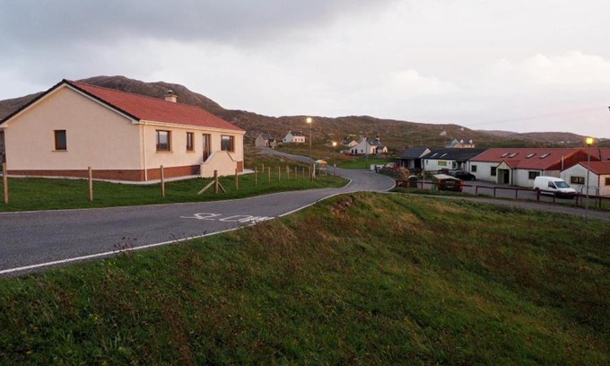 Eriskay House | Conan Mara
