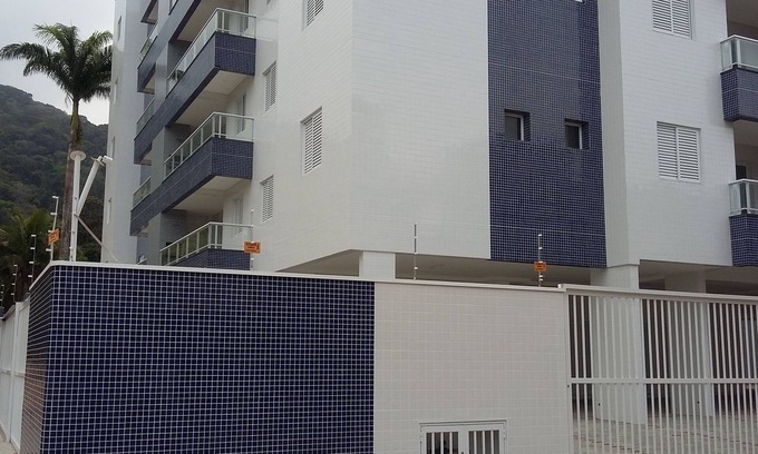 Toninhas Apartment | Cond.Monte Carlo - Apt. with Air. Condition and WI FI - Praia das Toninhas