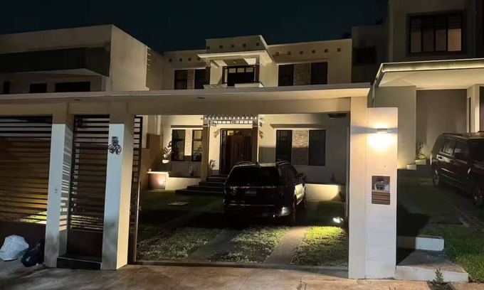 Santa Tecla House | Condado Santa Elena - 4 bedroom house in prestigious Nuevo Cuscatlan area.