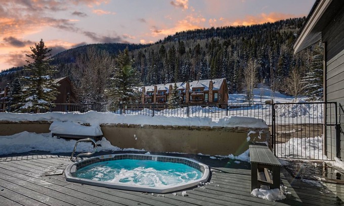 Purgatory Condo | Condo ∙ 1 bedroom ∙ 4 guests