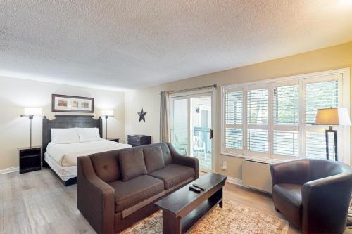 Craigleith Hotel | Condo 206 at North Creek Resort