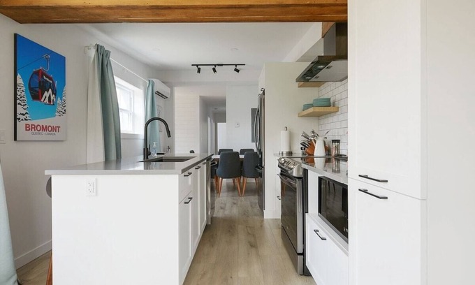 Bromont Condo | condo 3 chambres avec foyer,837 shefford suite 200