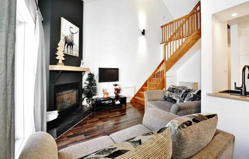 Stoneham Apartment | Condo 305 33 Chemin du Hameau by Les Chalets Alpins