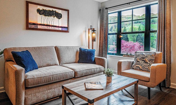Vernon Condo | Condo at Mtn Creek 1 Bdr 1 Bath sleep 4 Mtn view #234