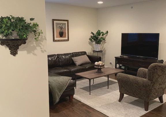 Highland Park Condo | Condo - Downtown Highland Park