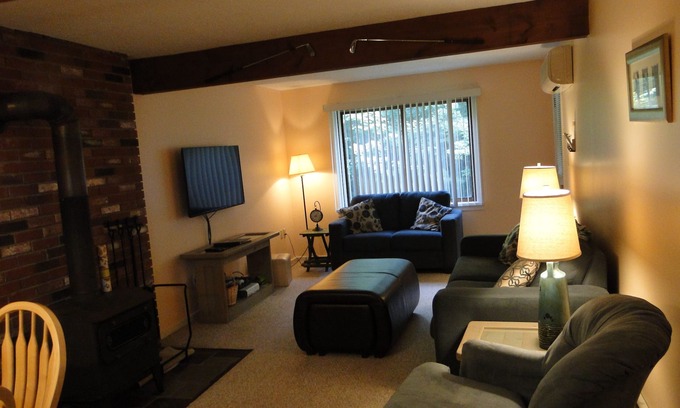 Bartlett Condo | Condo in Bartlett North Conway, NH white Mountains. Near Storyland Hi-speed Wifi