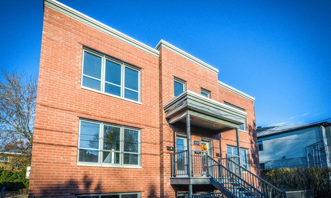 Greenfield Park Apartment | Condo Neuf 4 1/2 Près DE L'hôpital Charles-lemoyne