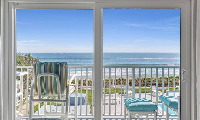 South Patrick Shores Condo | Condo on-the-beach! Direct ocean views!