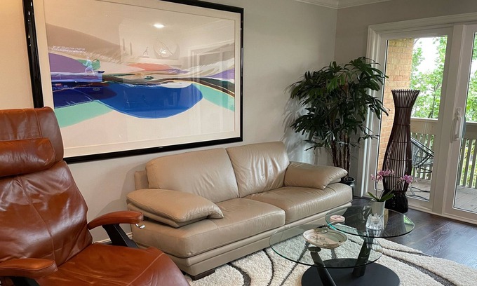 St. Louis Condo | Condo St. Louis County GREAT location in secure building near 270, 64/40, Olive