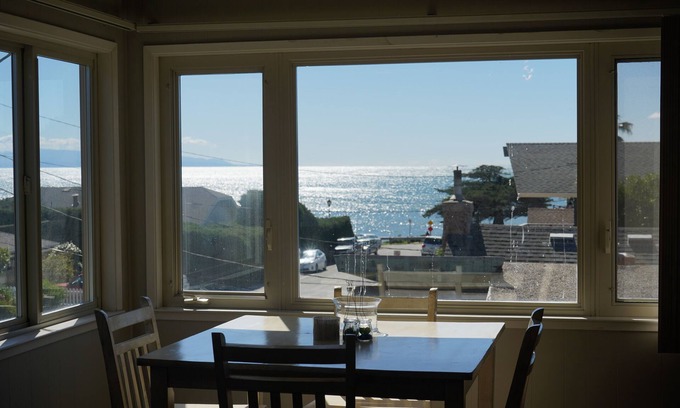 Eastside Santa Cruz Apartment | Condo-Style Santa Cruz Vacation Rental