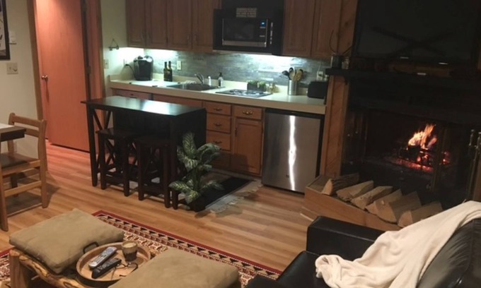 Mancelona Condo | Condo that sleeps 8, on golf course w/pool, hot tub and sauna by Torch!