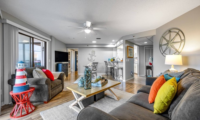 Gulf Lagoon Beach Condo | Condo w/Hot Tub/Pool & Close to Beach + Free Tickets: WonderWorks & More!