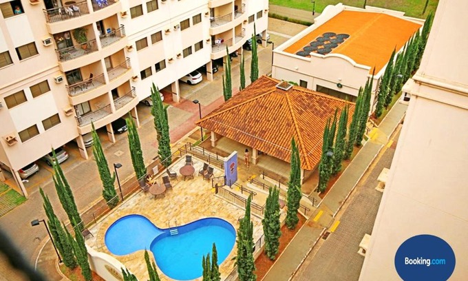 Olimpia House | Condomínio Villaggio, 400 metros do parque! “Ap”