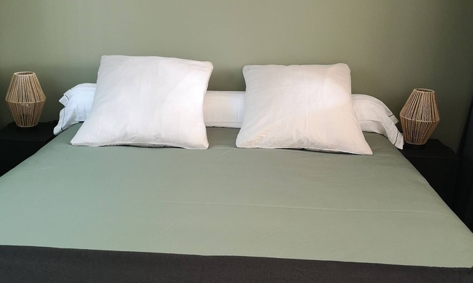 Ampuis Apartment | Condrieu garden apartment with private enclosed parking space