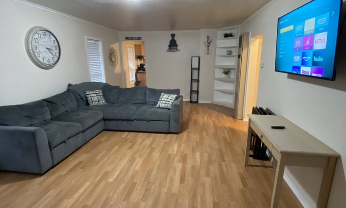 Albany House | Conductor Cottage