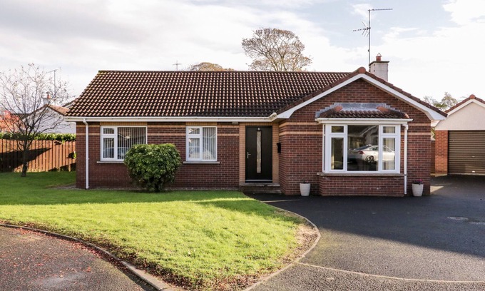 Culmore House | CONEYVILLE, pet friendly, with open fire in Culmore, Londonderry