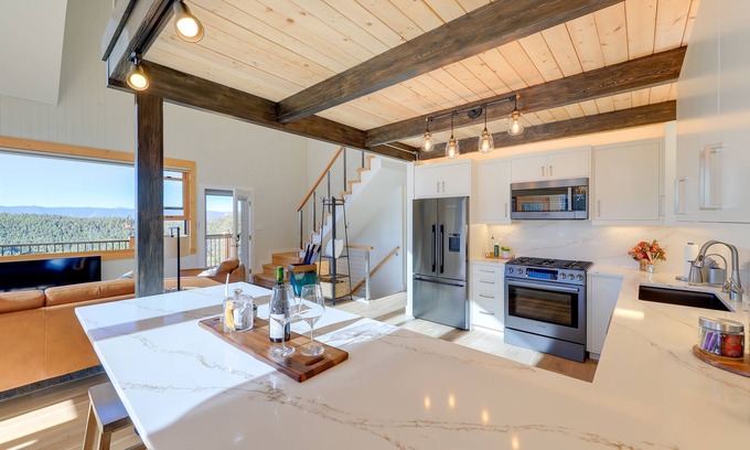 Conifer Mountain and Meadows House | Conifer Haven: Hot Tub & Staunton State Park View