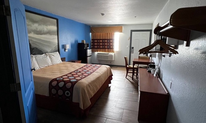 Aransas Pass Hotel | Conn Brown Harbour Inn