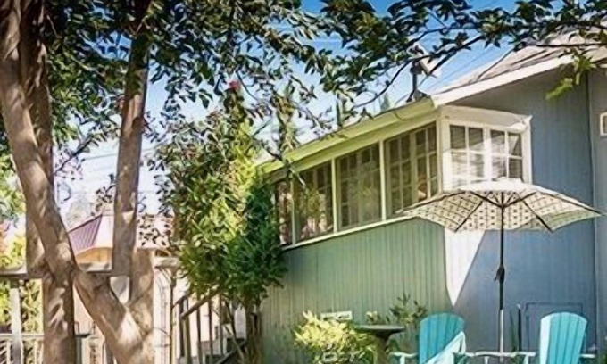 Three Rivers Cottage | Connect yourself with Nature! Cozy Cottage at the base of Conservation Area