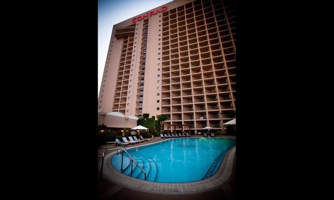 Downtown Cairo Bed & Breakfast | Conrad Cairo Hotel & Casino