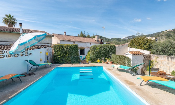 Mancor de la Vall Villa | CONSTRUCCIONES BALAGUER - Villa with private pool in Mancor de la Vall. Free WiFi