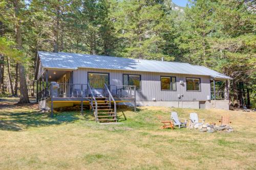 McLeod House | Contact Mountain Hideaway with Views and Porches!