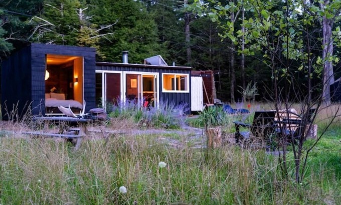 Saugerties Cabin | Container Cabin in the Catskills [Field]