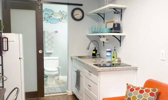 Estrella Cottage | Container-Home with Wi-Fi & 3mi from Downtown Phxnn