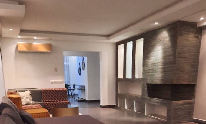 Racine Apartment | Contemporary apartment