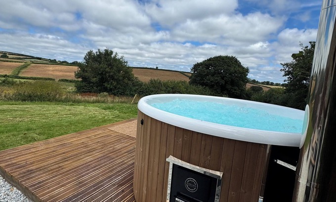 Sticklepath House | Contemporary Barn conversion a stones throw from the Dartmoor National Park.