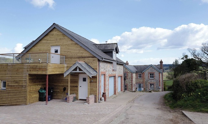 Colyton Cottage | Contemporary barn in the East Devon countryside, close to the coast.