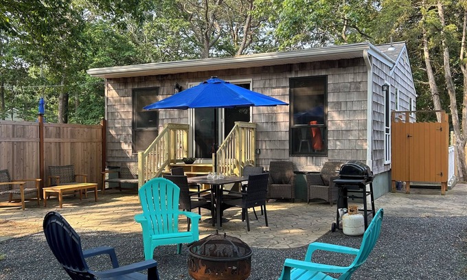 Hampton Bays Cottage | Contemporary Beach Cottage - Walk to Bay, Minutes from Ocean