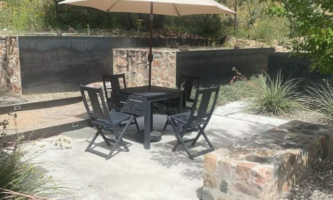 Historic Eastside Cottage | Contemporary Casita in Santa Fe’s Historic East Side