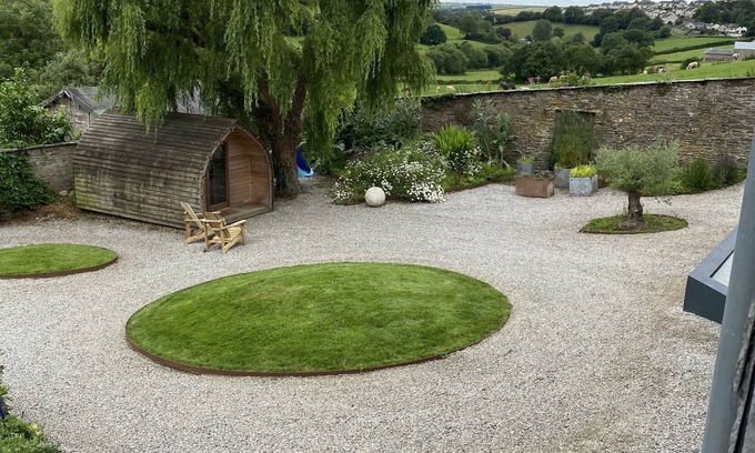 Kingsbridge Cottage | Contemporary cottage nestled in valley with beautiful views.