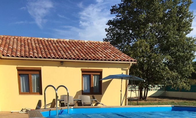 Lamothe-Montravel House | Contemporary house, neuve ,with pool and indoor hot tub ,jardin cloturé