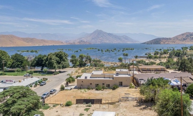 Wofford Heights House | Contemporary home oasis , View to lake Isabella and sequoia mountain.