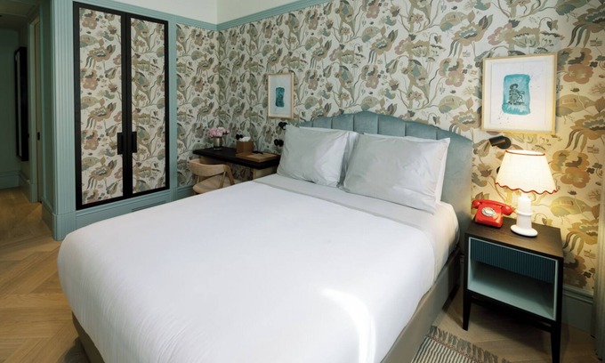 Centro / Baixa Hotel | Contemporary Hotel Near Francisco Sá Carneiro Airport and Canide North Beach!