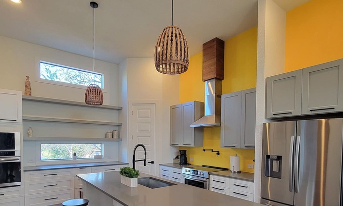 Historic Garderns House | Contemporary House Downtown - Alamodome