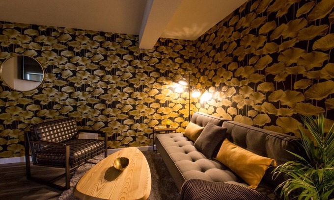 Whyte ave House | Contemporary Oasis in the Heart of Old Strathcona