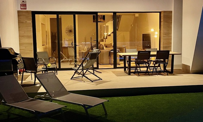 Finestrat Villa | Contemporary villa 4km from the beach with private pool