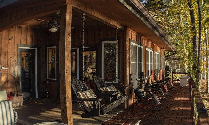Martin Cabin | Contentment Cabin on Lake Hartwell