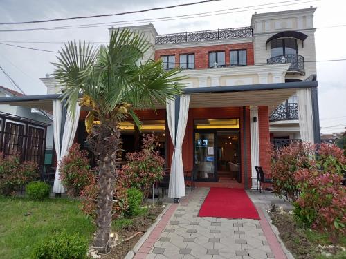Brekoc Hotel | Conti Hotel & Restaurant