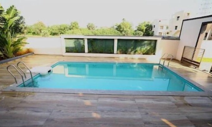 Vadanemelli House | Continental Lebe inn