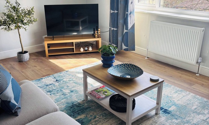 Wakefield Apartment | Contractor/Business/Family Friendly/2-Bed Apt/Spotless/Fast WiFi/Lg ScreenTV