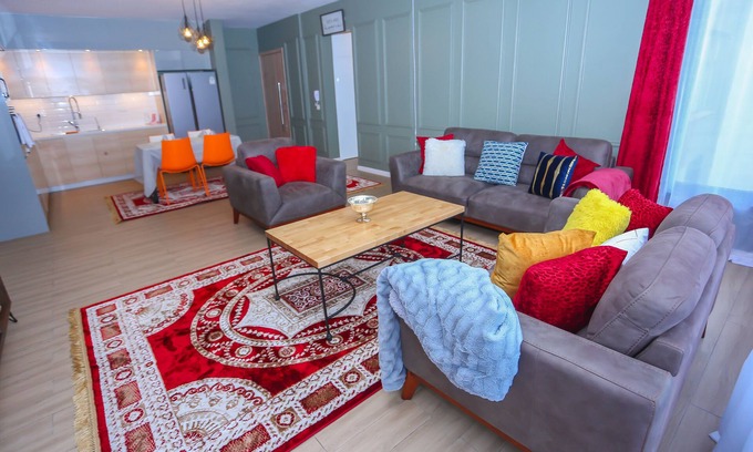 Thompson Estate Apartment | Convenience meets Luxury | 2-Bed/2-Bath+Pool+Gym