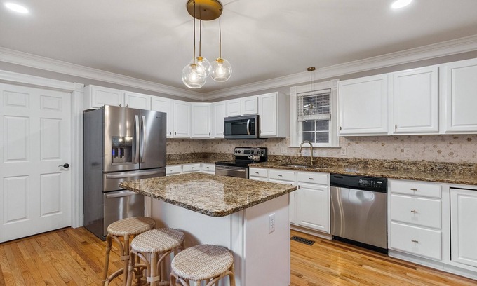 Church Hill House | Convenient Church Hill Home